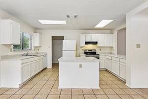 Manderly Pl-S3006-018.jpg