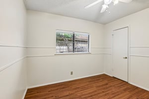 Manderly Pl-S3006-024.jpg