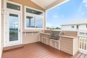 Outdoor Kitchen