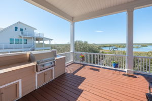 Outdoor Kitchen
