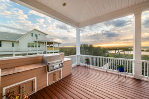 Outdoor Kitchen