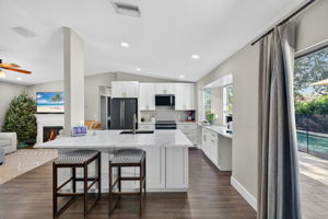 Breakfast Bar 1 of 2