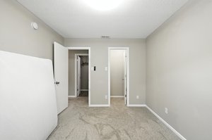  Photo 36