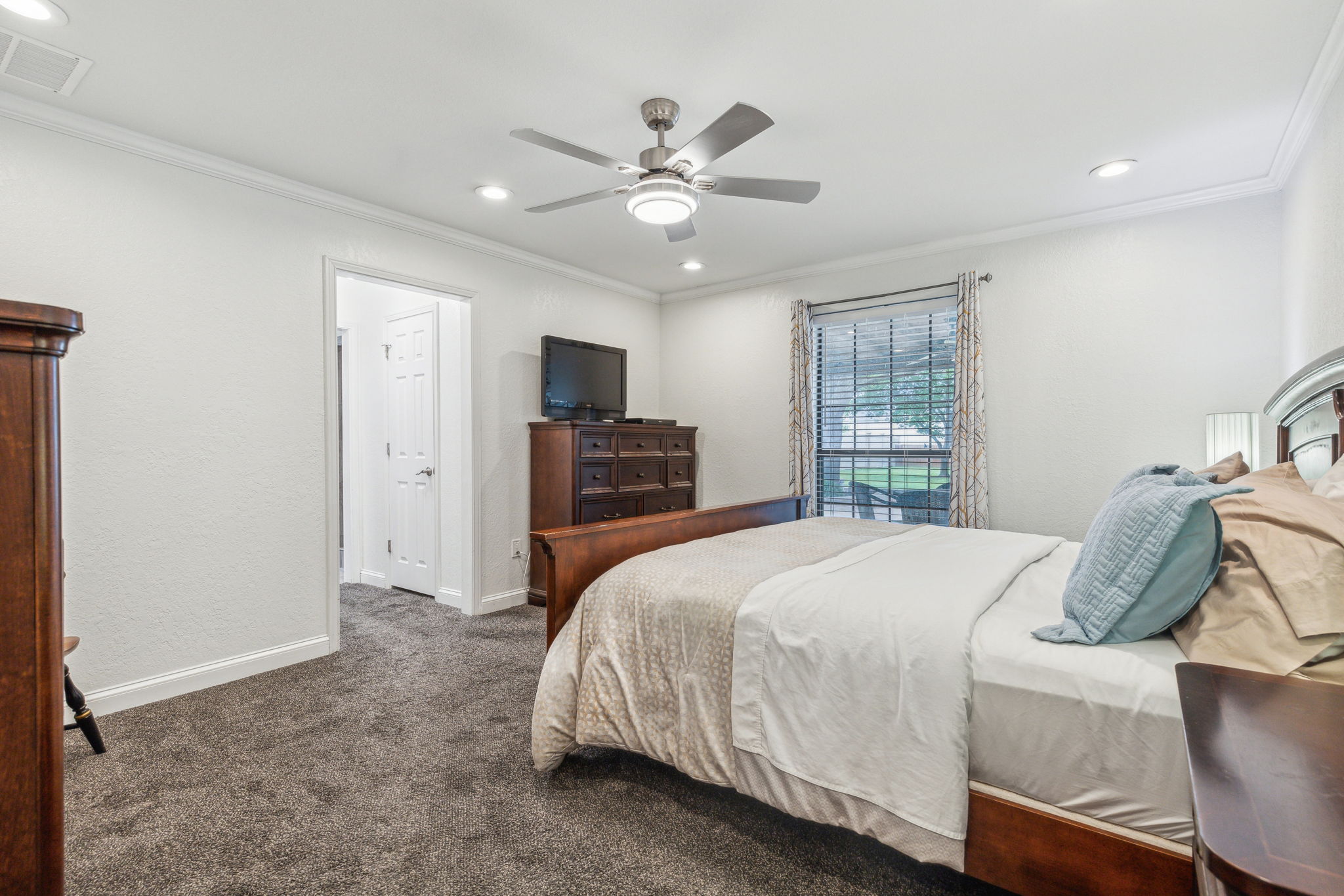 815Central_012
