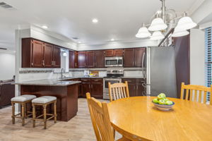 815Central_007