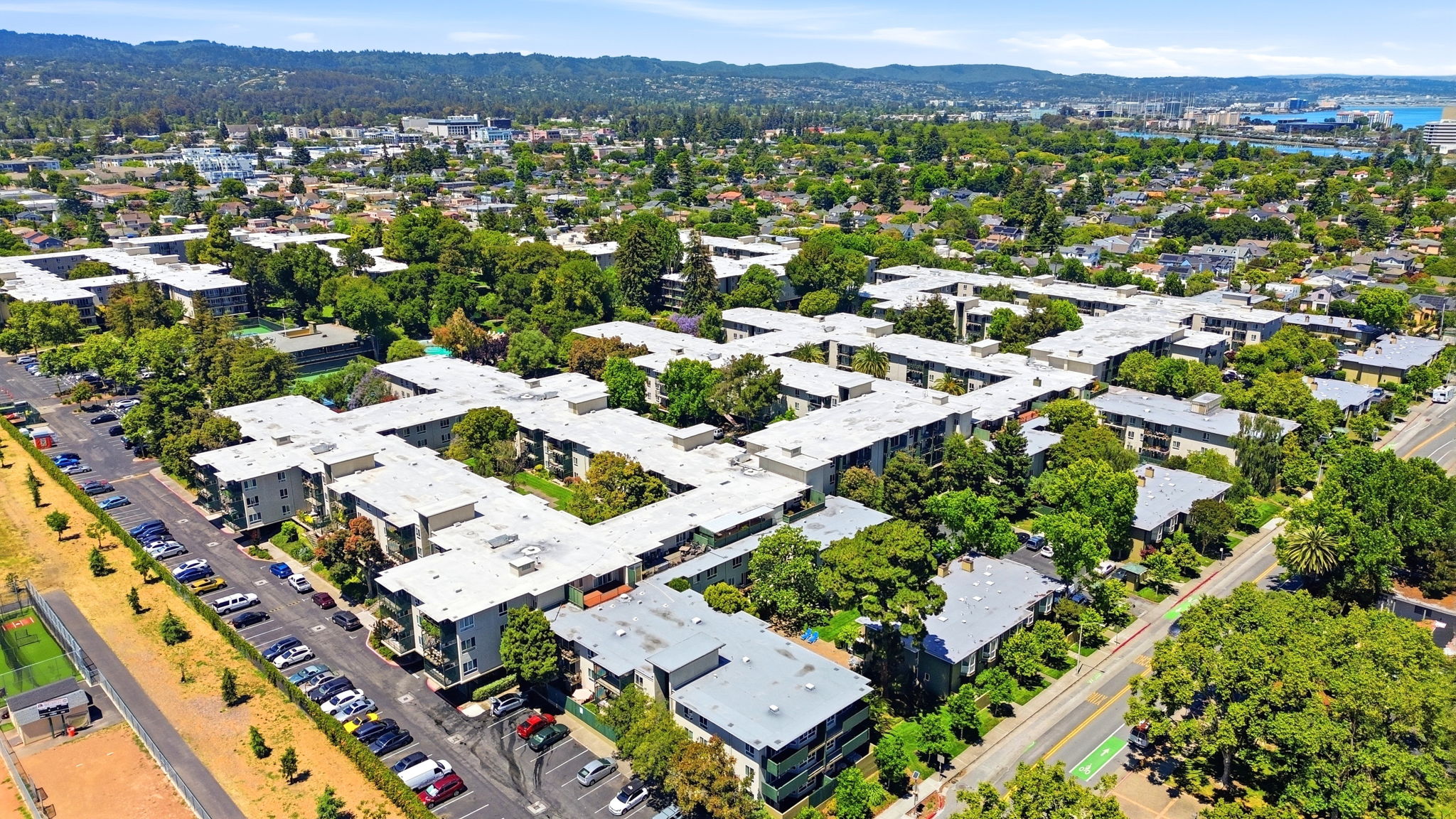 003_F8_AERIAL_815 N Humboldt St 302