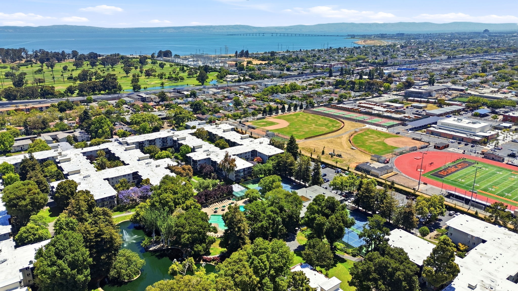 013_F8_AERIAL_815 N Humboldt St 302