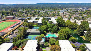 004_F8_AERIAL_815 N Humboldt St 302