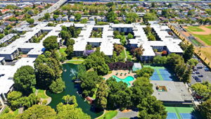 015_F8_AERIAL_815 N Humboldt St 302