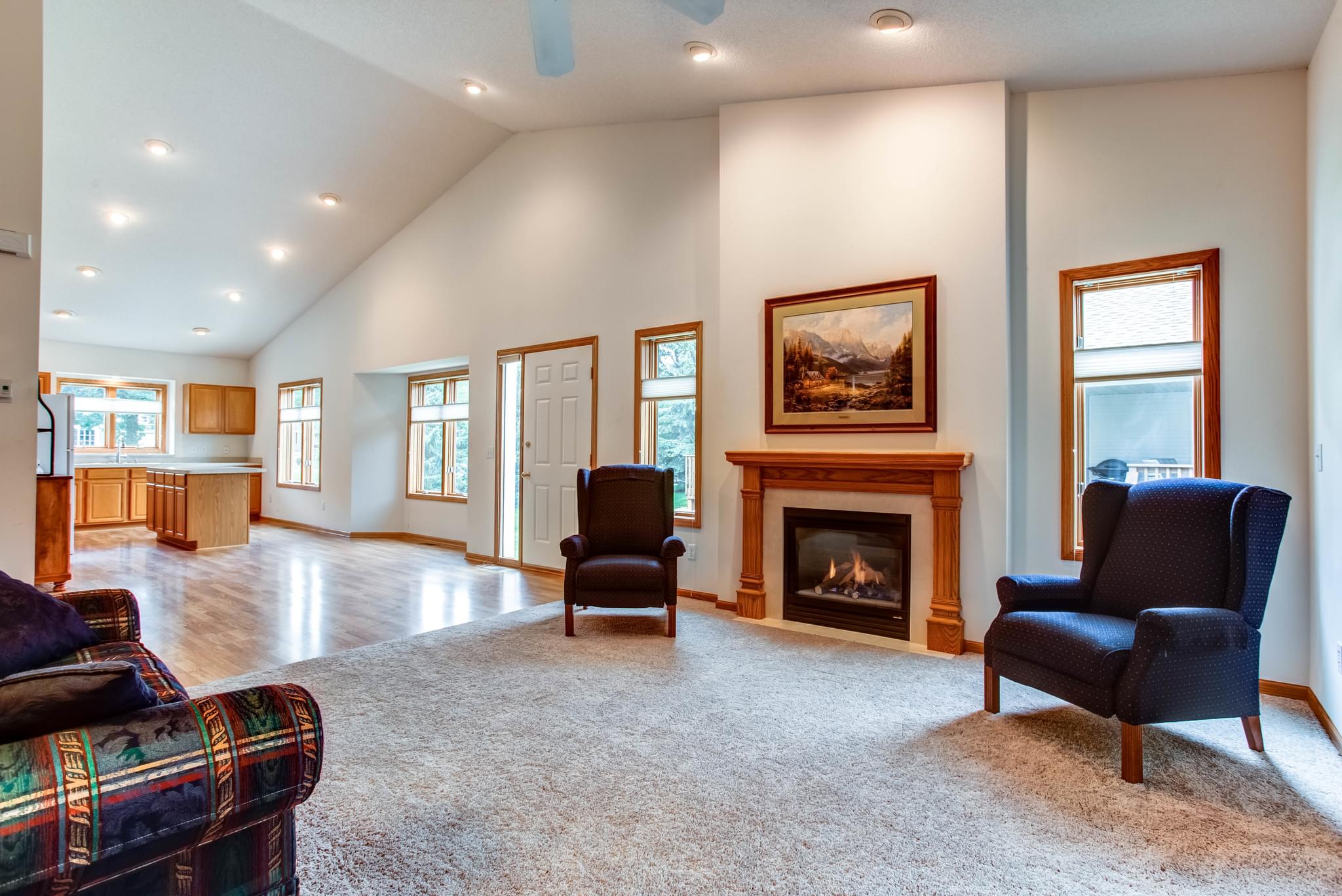  815 Trails End Rd, Eagan, MN 55123, US Photo 19