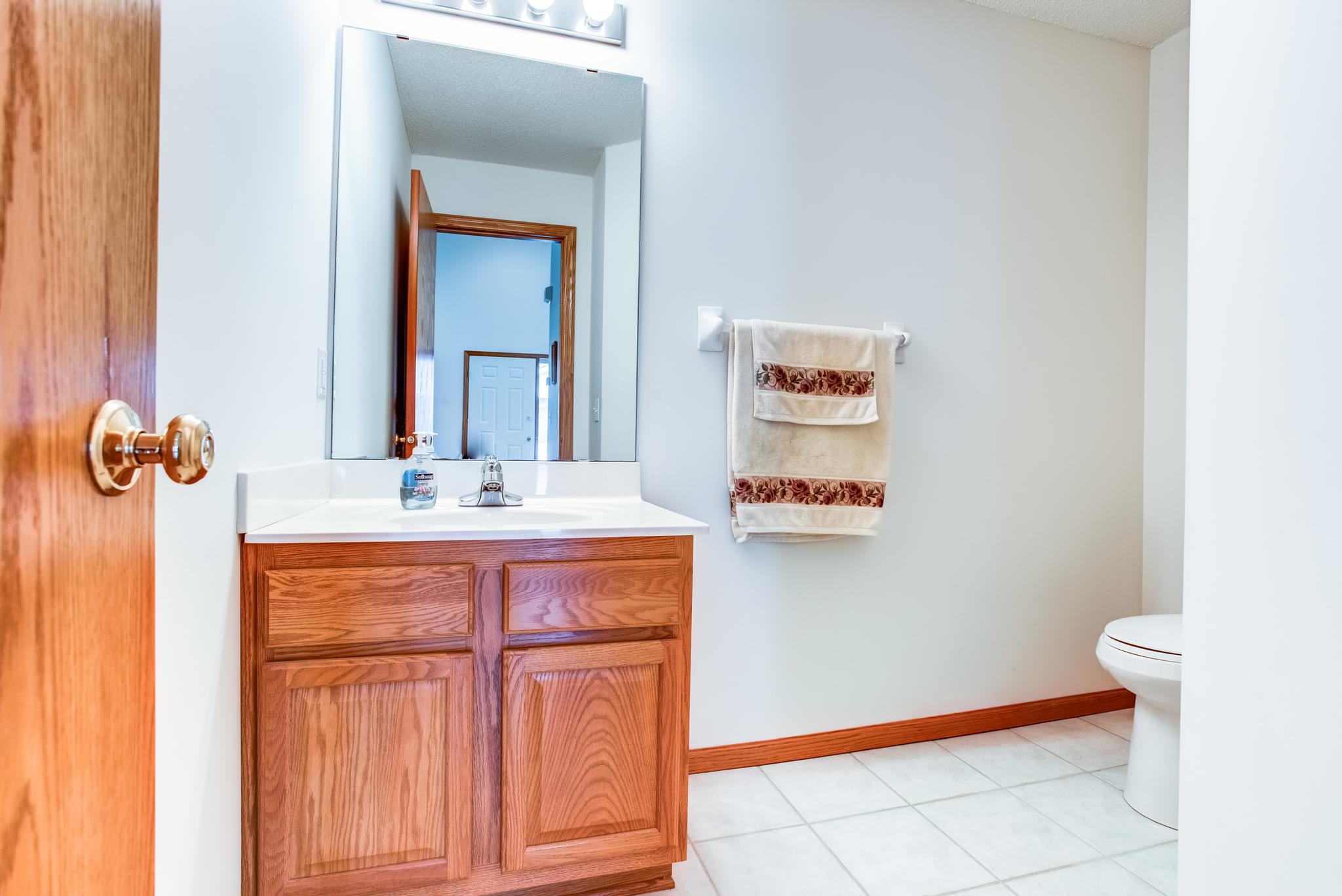  815 Trails End Rd, Eagan, MN 55123, US Photo 26