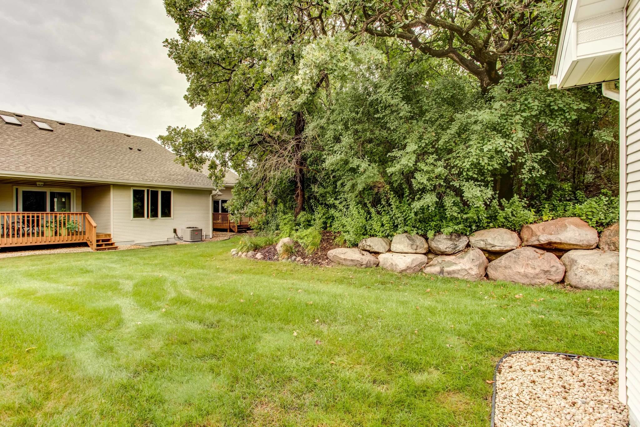  815 Trails End Rd, Eagan, MN 55123, US Photo 37
