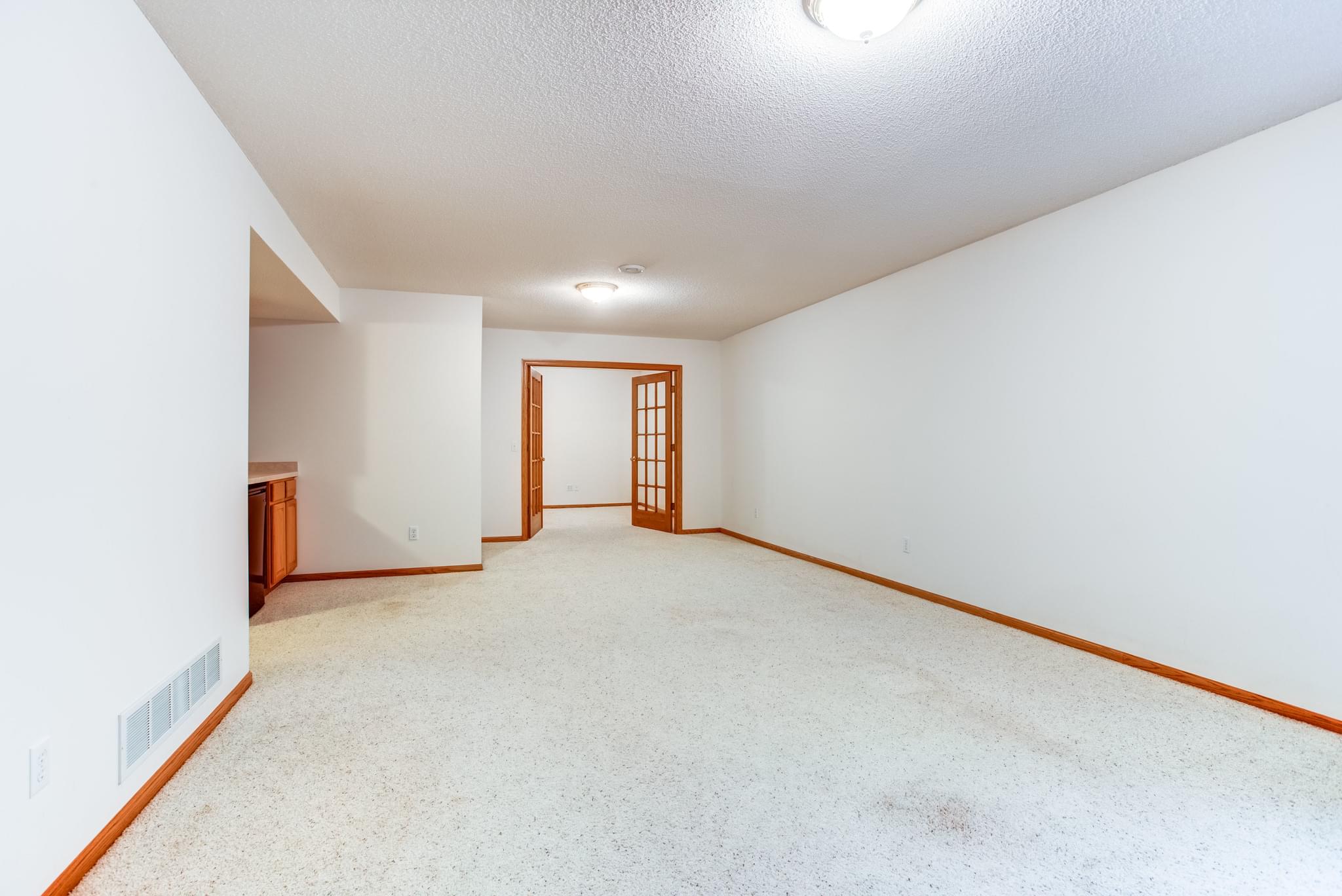  815 Trails End Rd, Eagan, MN 55123, US Photo 27
