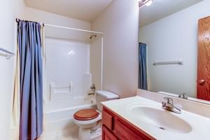  815 Trails End Rd, Eagan, MN 55123, US Photo 32