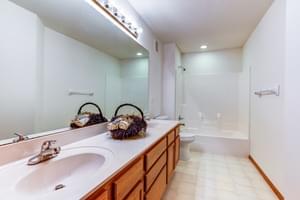  815 Trails End Rd, Eagan, MN 55123, US Photo 23