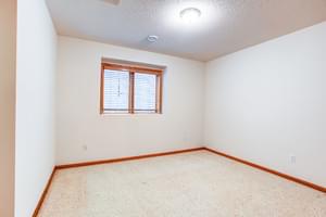  815 Trails End Rd, Eagan, MN 55123, US Photo 31