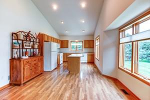 815 Trails End Rd, Eagan, MN 55123, US Photo 7