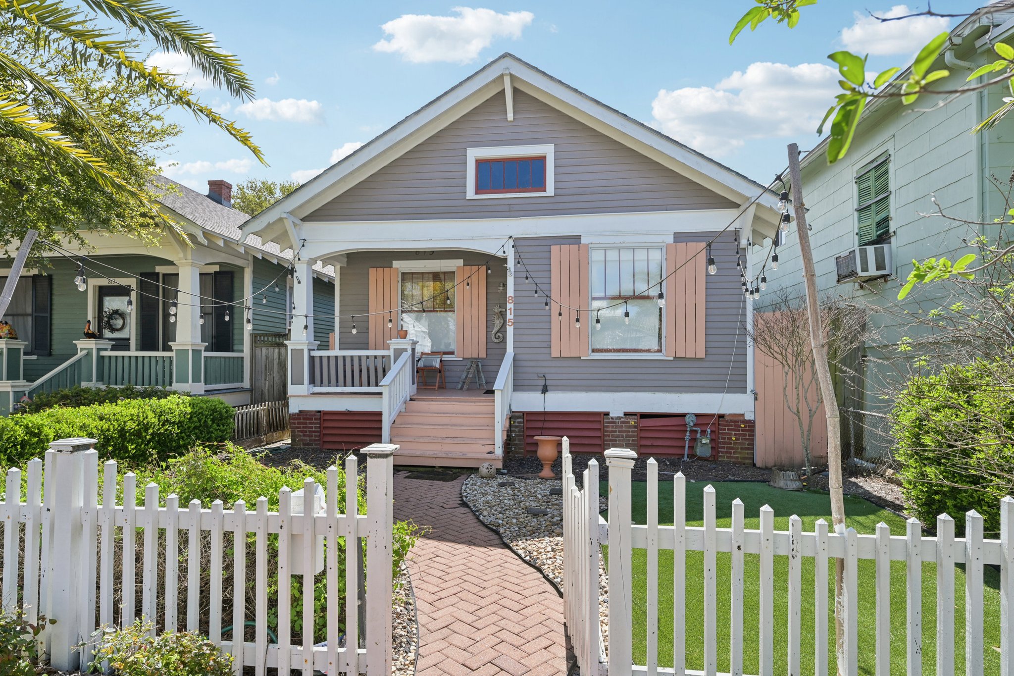 Winnie St-S2303-004.jpg