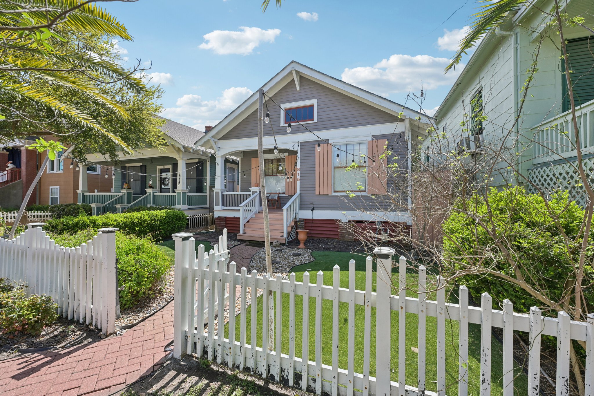 Winnie St-S2303-006.jpg