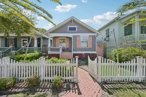 Winnie St-S2303-002.jpg