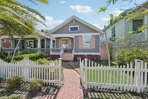 Winnie St-S2303-003.jpg