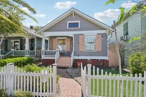 Winnie St-S2303-004.jpg