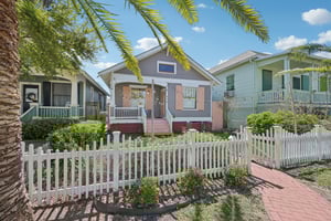 Winnie St-S2303-005.jpg