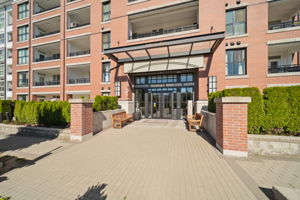  Photo 0
