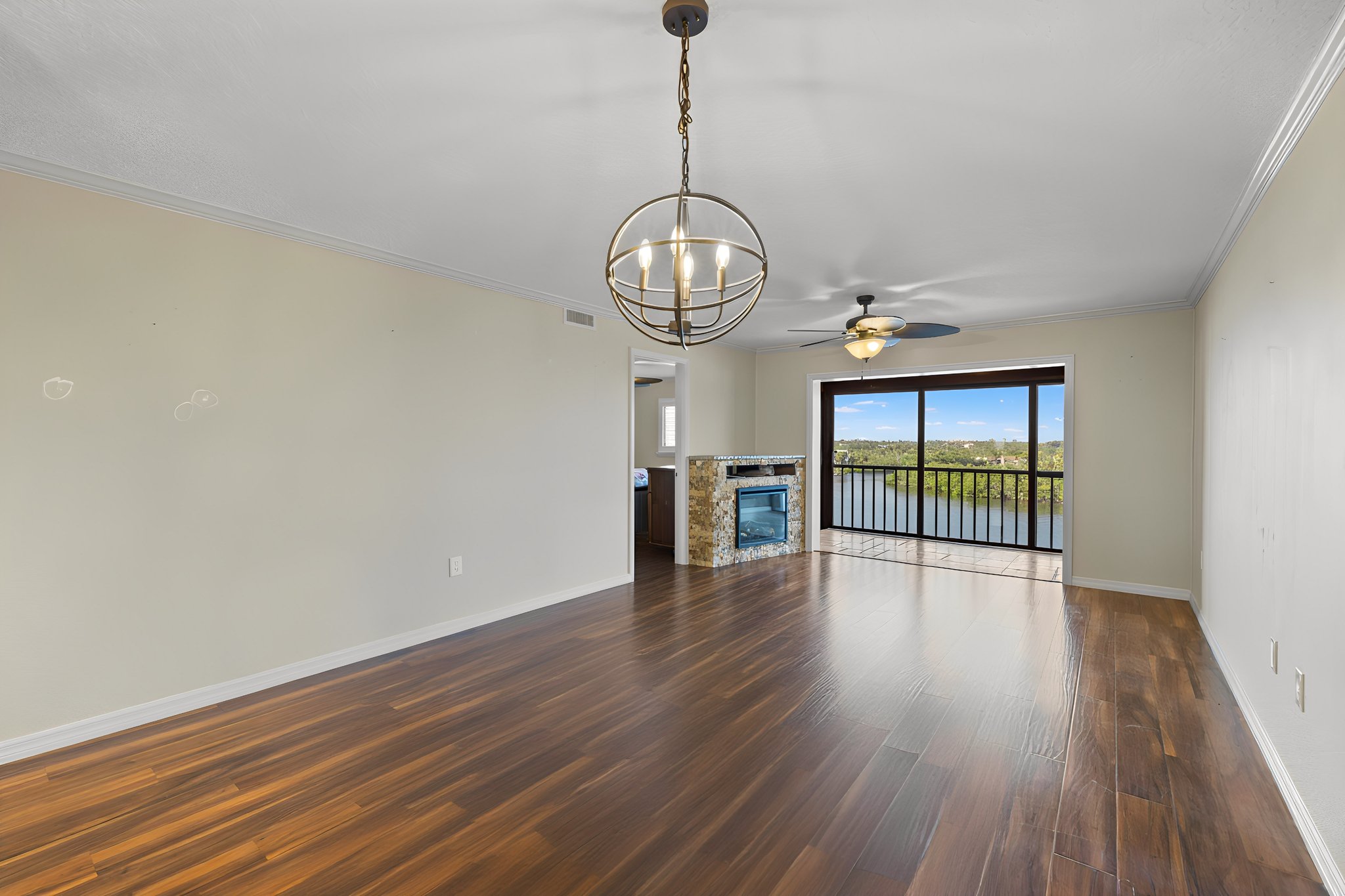 EM1A1090 furniture removed.jpeg