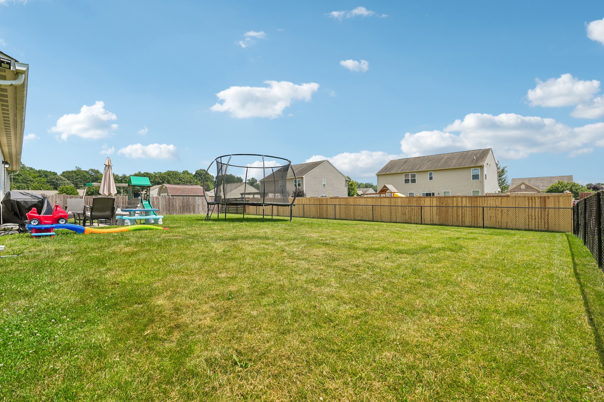 Stonelick Dr-S0407-042.jpg