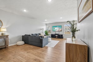 Stonelick Dr-S0407-009.jpg