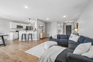 Stonelick Dr-S0407-012.jpg