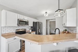 Stonelick Dr-S0407-019.jpg