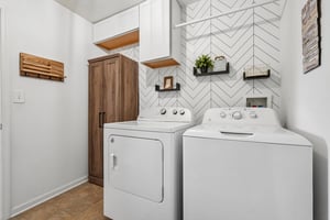 Stonelick Dr-S0407-036.jpg