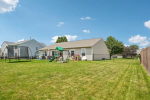 Stonelick Dr-S0407-045.jpg