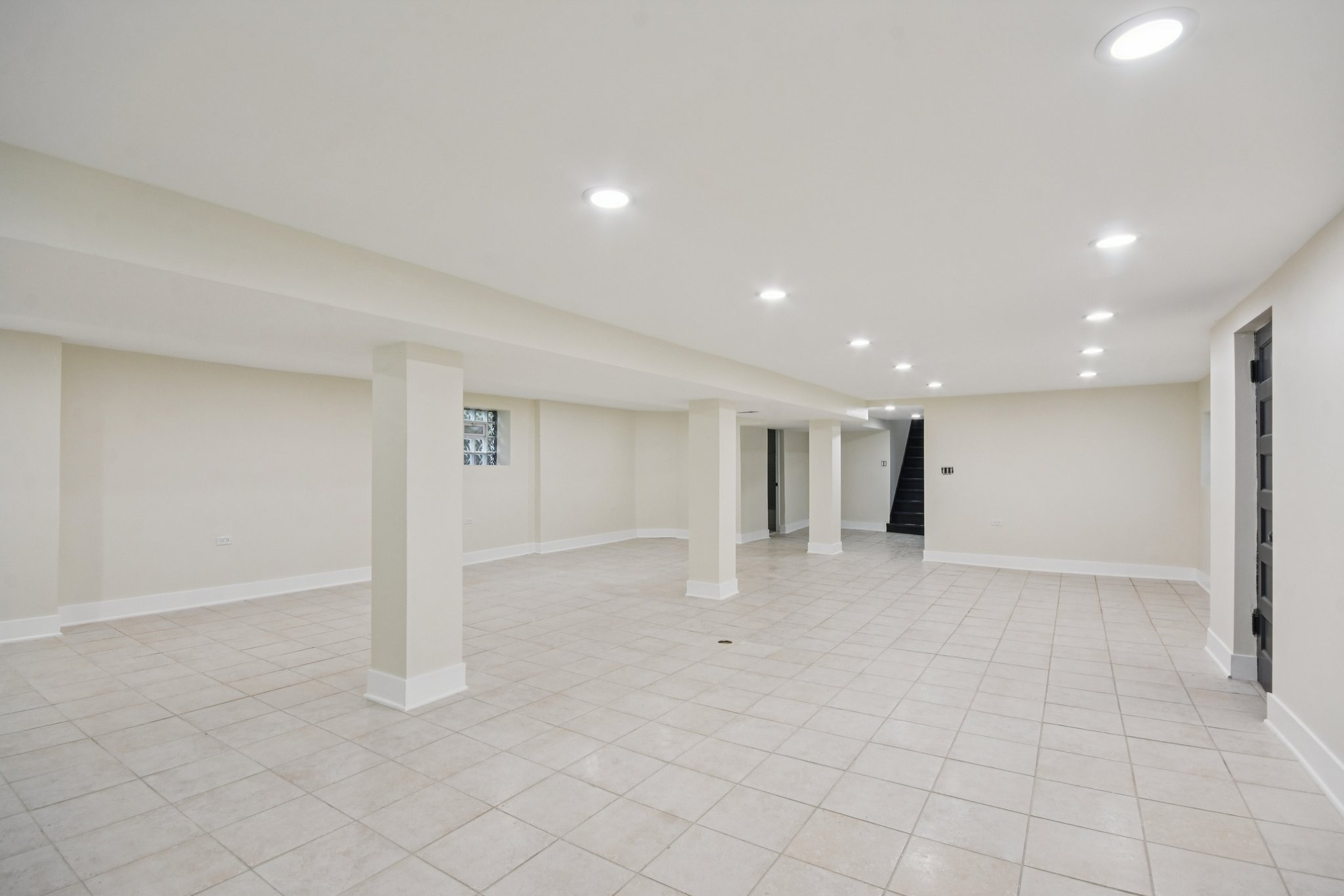 S Champlain Ave-S2410-037.jpg