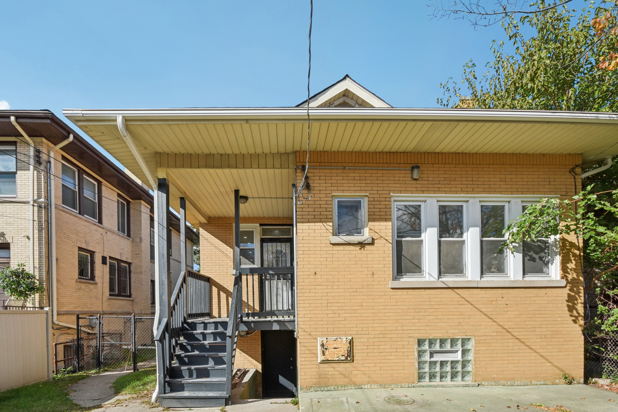 S Champlain Ave-S2410-041.jpg