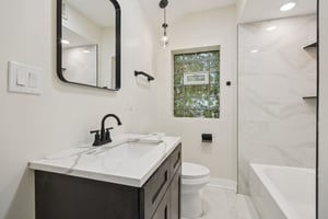 S Champlain Ave-S2410-031.jpg