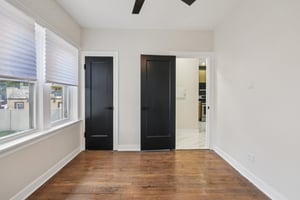 S Champlain Ave-S2410-034.jpg