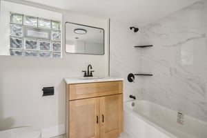 S Champlain Ave-S2410-038.jpg