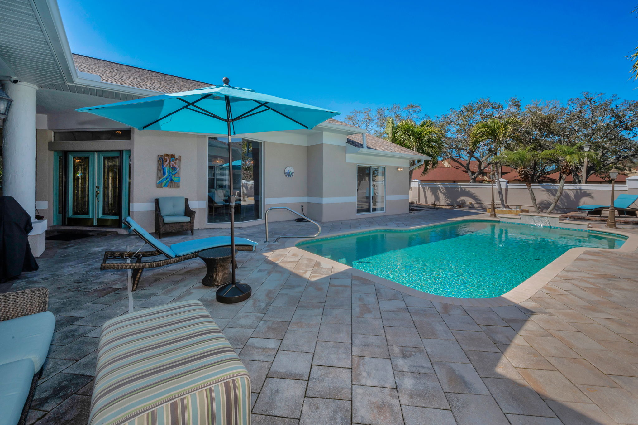 Patio and Pool4