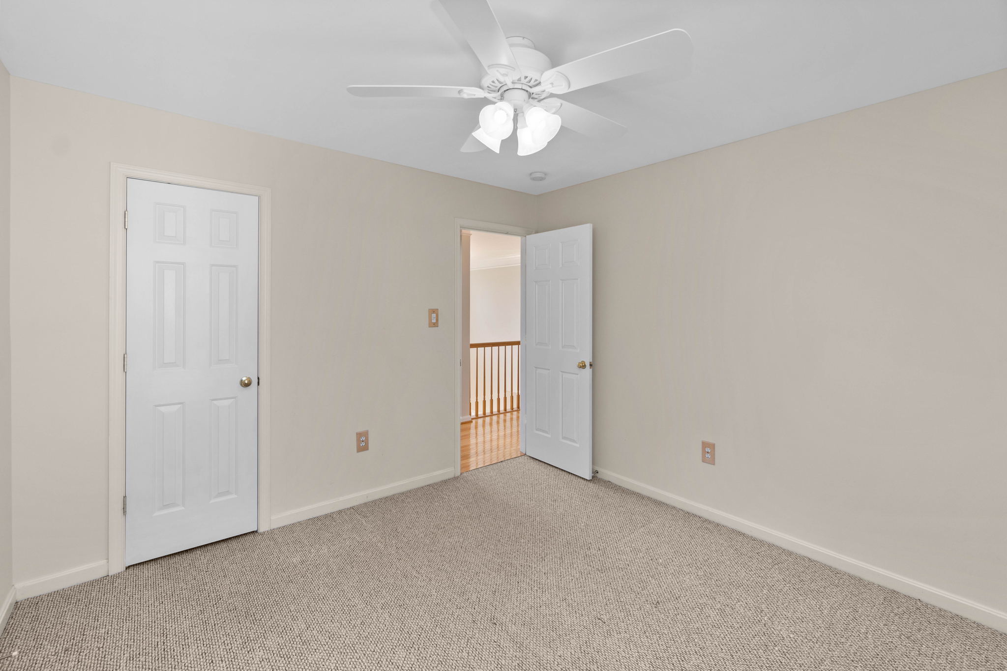 8158 Tenbrook Dr, Gainesville, VA 20155, USA Photo 28