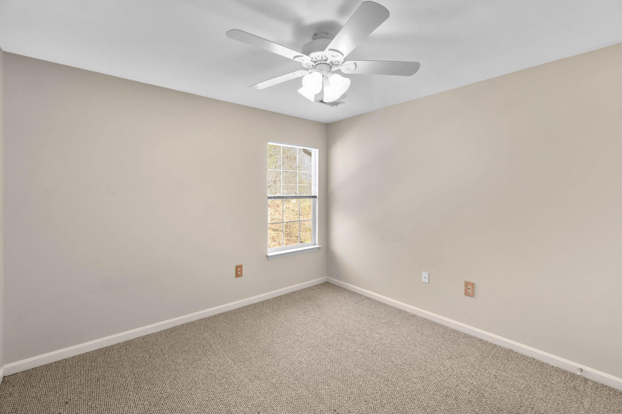 8158 Tenbrook Dr, Gainesville, VA 20155, USA Photo 27