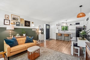 11th St-S0207-009.jpg