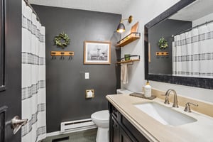 11th St-S0207-018.jpg