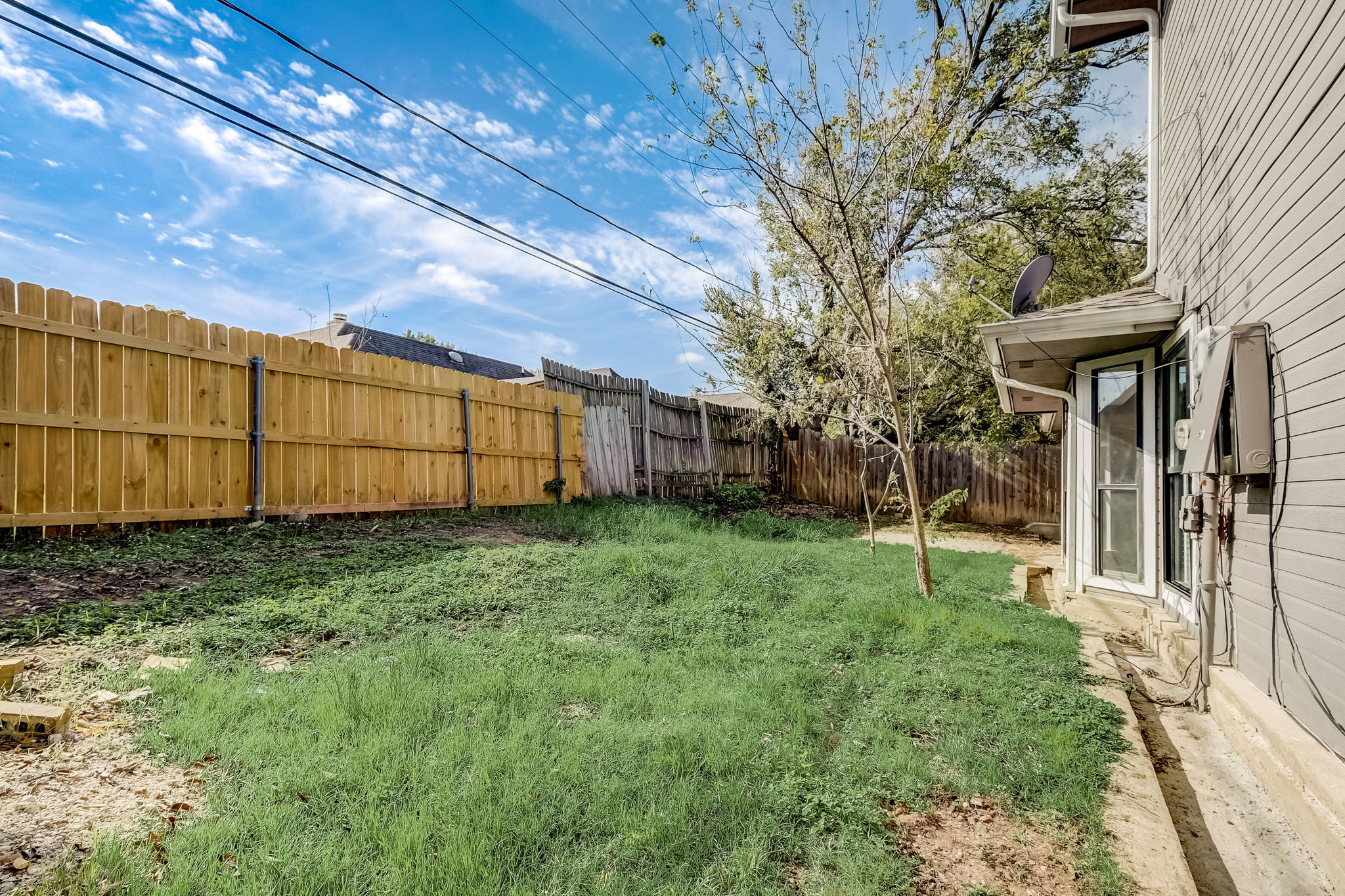 Ashmount Ln-039