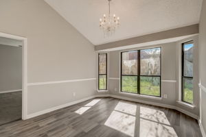 Ashmount Ln-016