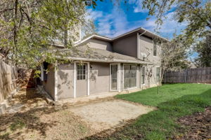 Ashmount Ln-037