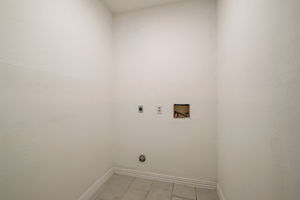 Ashmount Ln-017