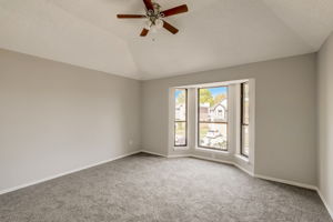 Ashmount Ln-035